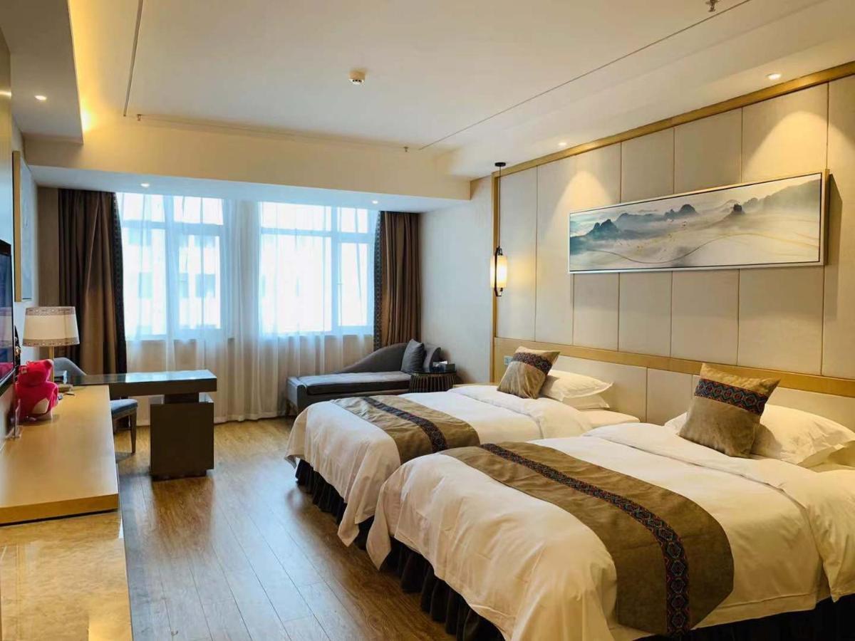Ramada Plaza By Wyndham Enshi Hotel Eksteriør billede