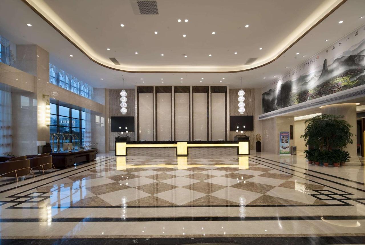 Ramada Plaza By Wyndham Enshi Hotel Eksteriør billede